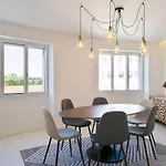 公寓 Architectural Poetry In An Unique 3bdrs View Flat *