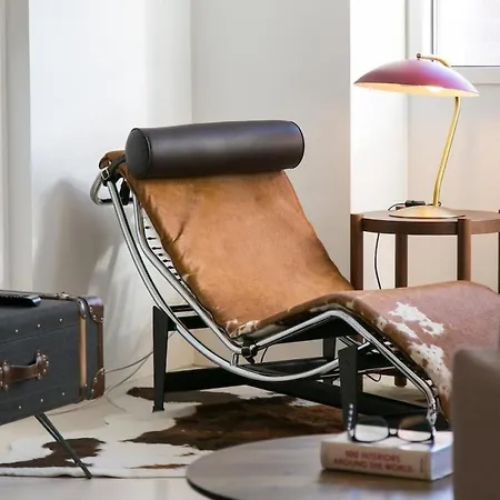 Architectural Poetry In An Unique 3bdrs View Flat Appartamento Lisbona