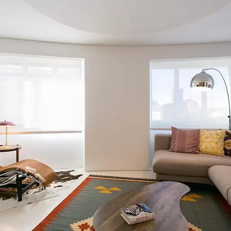 Architectural Poetry In An Unique 3bdrs View Flat Appartamento *