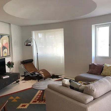 Architectural Poetry In An Unique 3bdrs View Flat 公寓 Lisboa