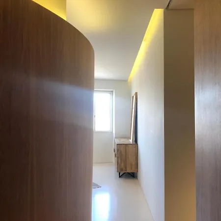 Architectural Poetry In An Unique 3bdrs View Flat Apartamento