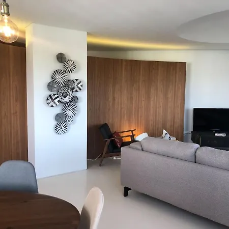 Architectural Poetry In An Unique 3bdrs View Flat Apartamento Lisboa