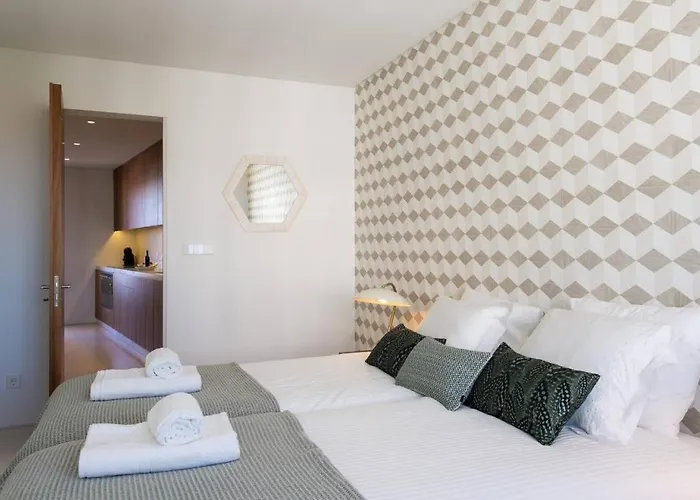 Architectural Poetry In An Unique 3bdrs View Flat *