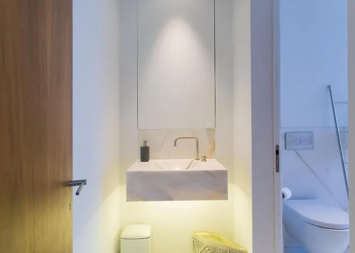 Architectural Poetry In An Unique 3bdrs View Flat