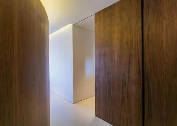 Architectural Poetry In An Unique 3bdrs View Flat