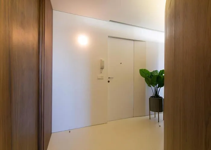 Architectural Poetry In An Unique 3bdrs View Flat * Lisboa